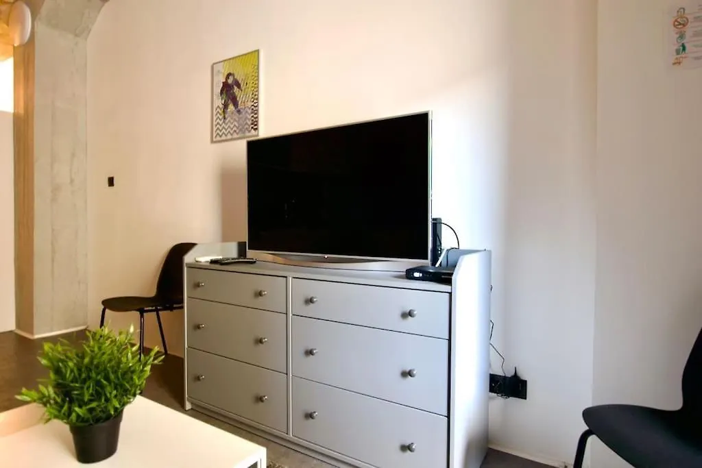 Studio Apartment By Hi5- Rottenbiller Apartment Budapest